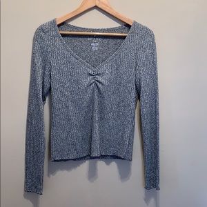 Grey American Eagle Top ✨